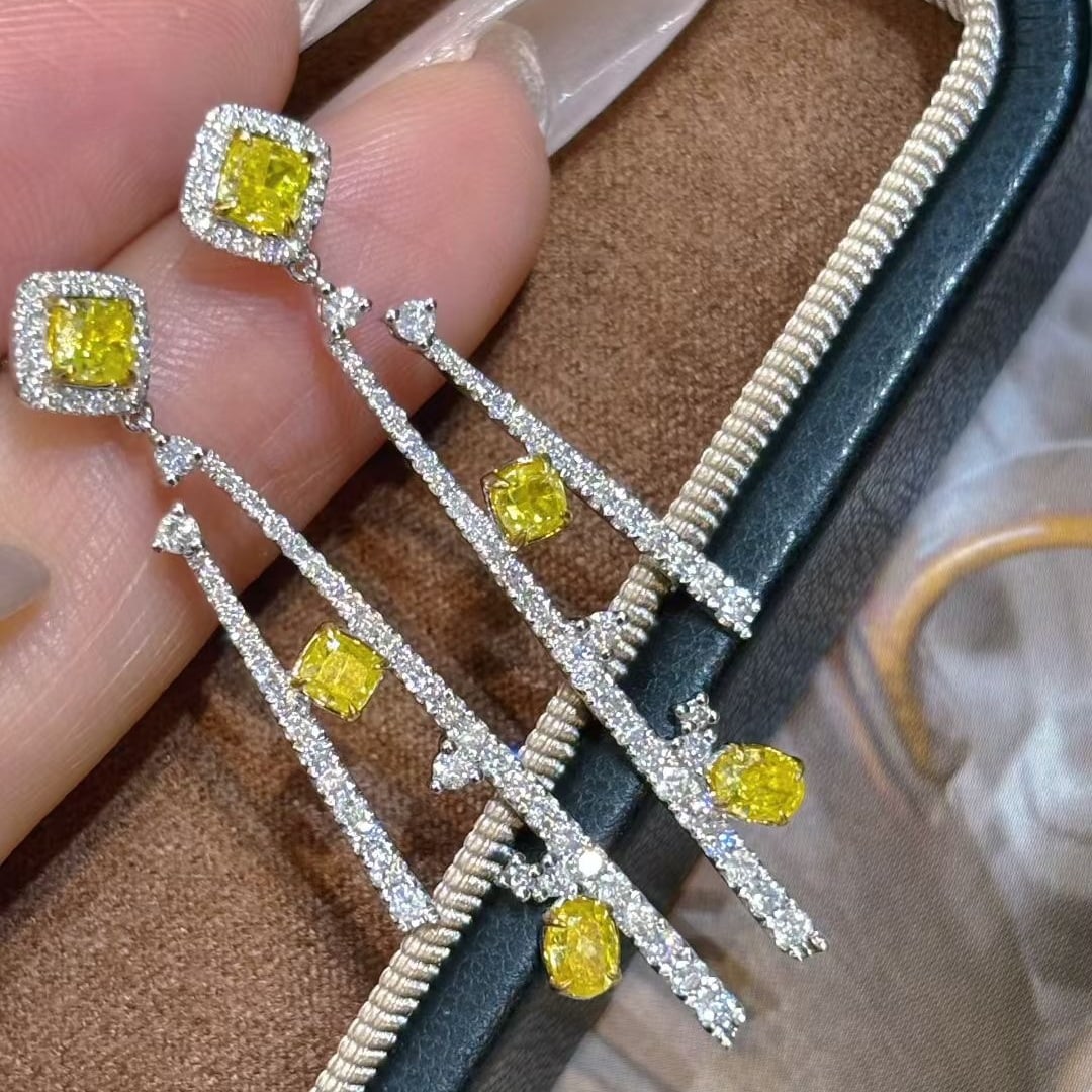 14k Gold 2.5 Ct Natural Yellow Diamond & Diamond Earrings - 4