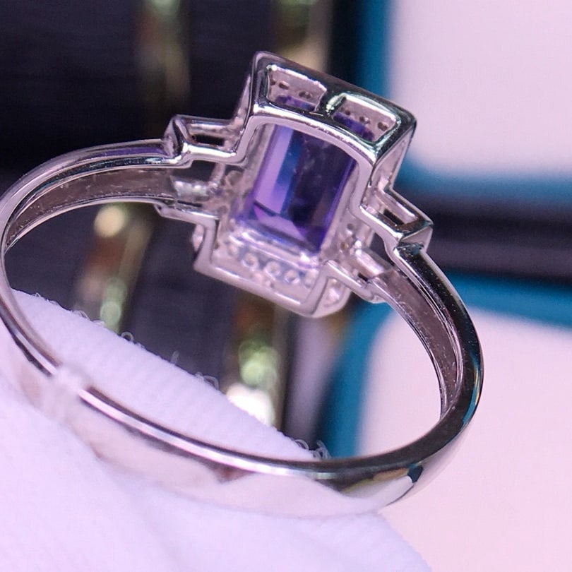 14k Gold 2 Ct Natural Tanzanite & Diamond Ring - 5