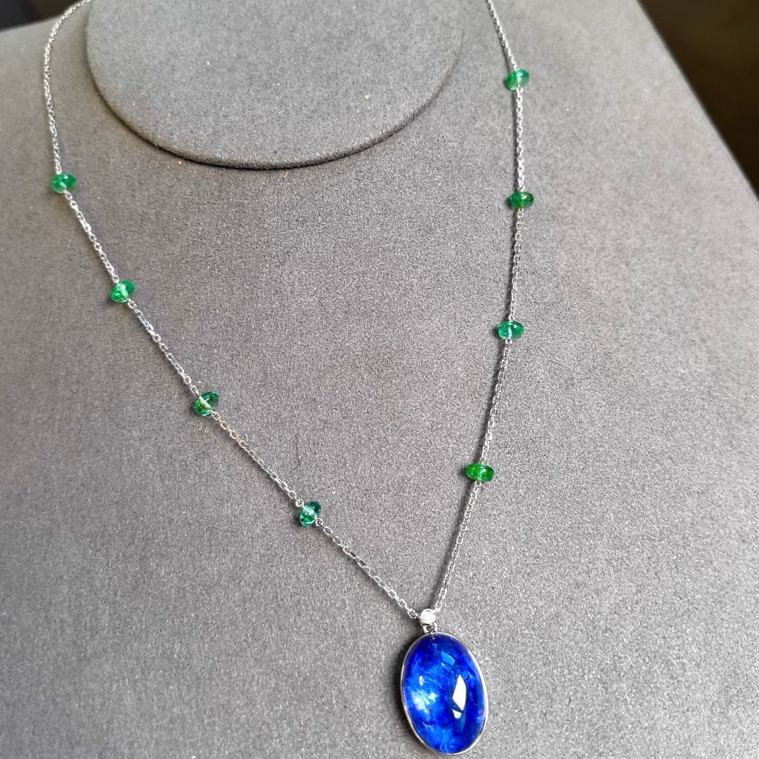 14k Gold 16.70 Ctw Natural Tanzanite & Emerald Necklace - 5