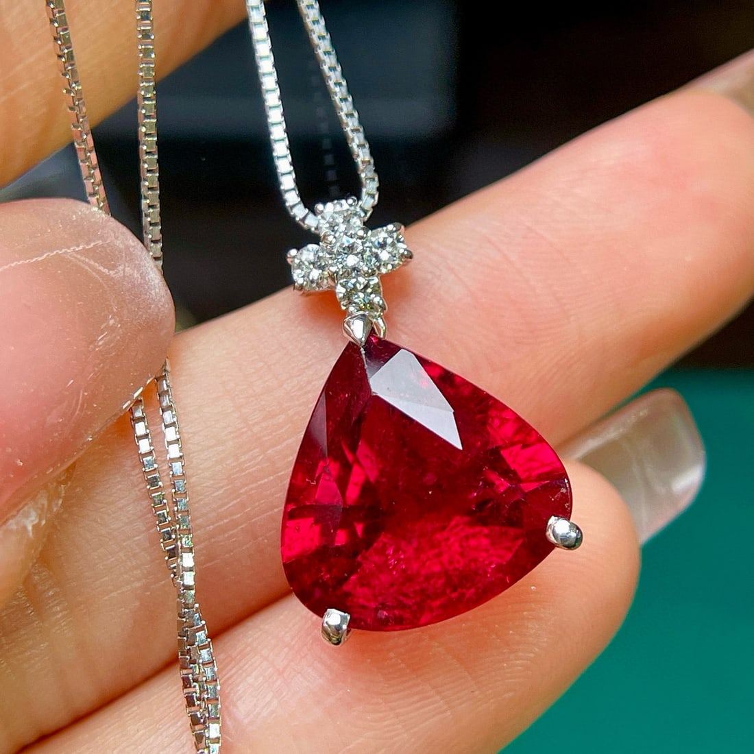 14k Gold 7.7 Ctw Natural Tourmaline & Diamond Necklace - 5
