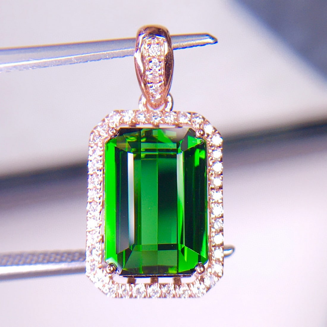14k Gold 3.7 Ct Natural Tourmaline & Diamond Pendant( Without Chain ) - 3