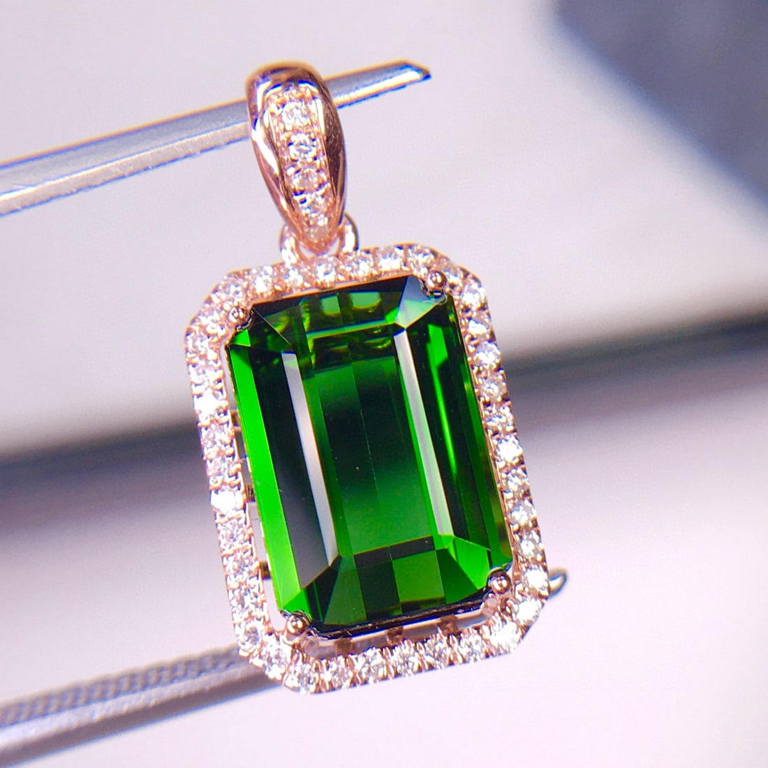 14k Gold 3.7 Ct Natural Tourmaline & Diamond Pendant( Without Chain ) - 4