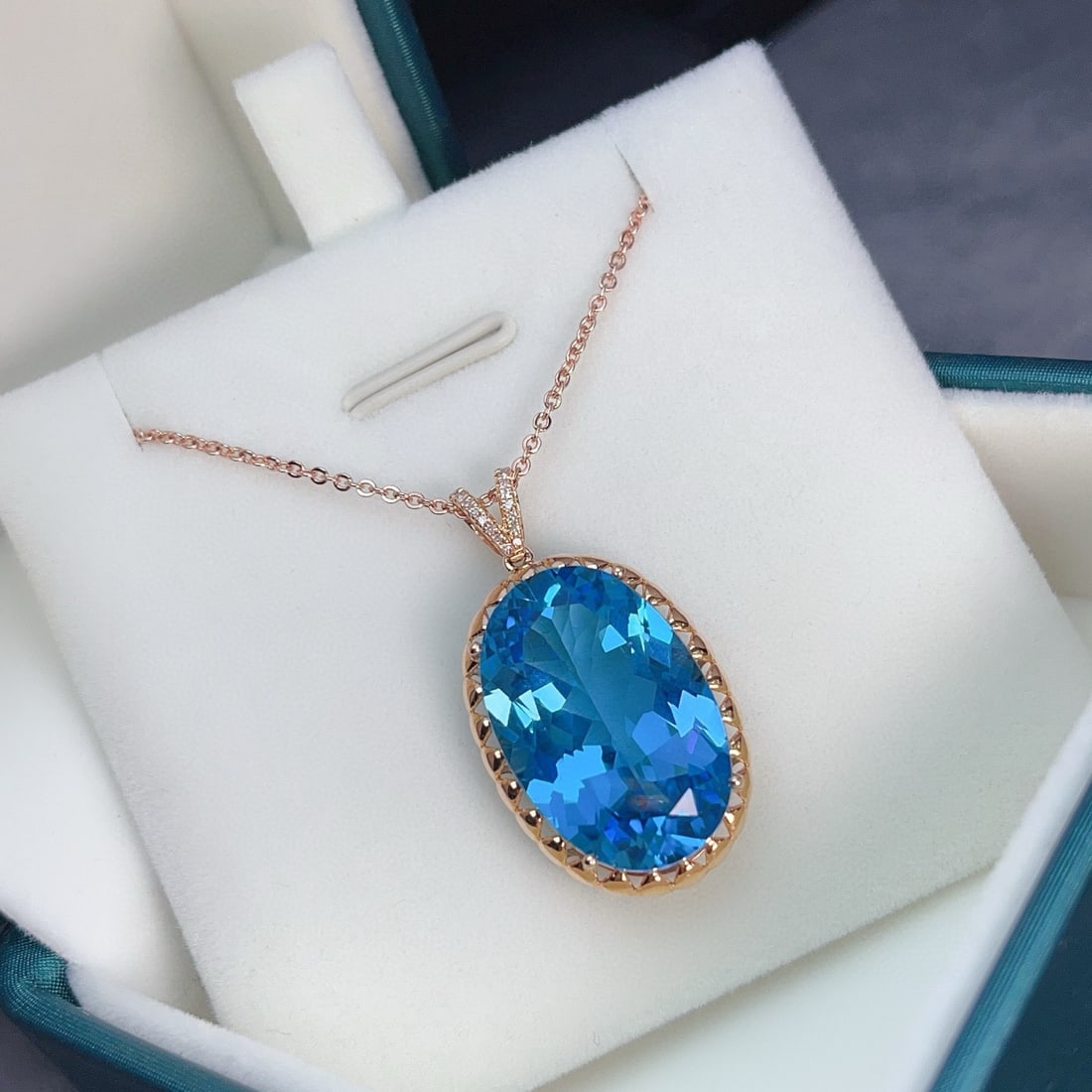 14k Gold 21.05 Ct Natural Topaz & Diamond Pendant( Without Chain ) - 5