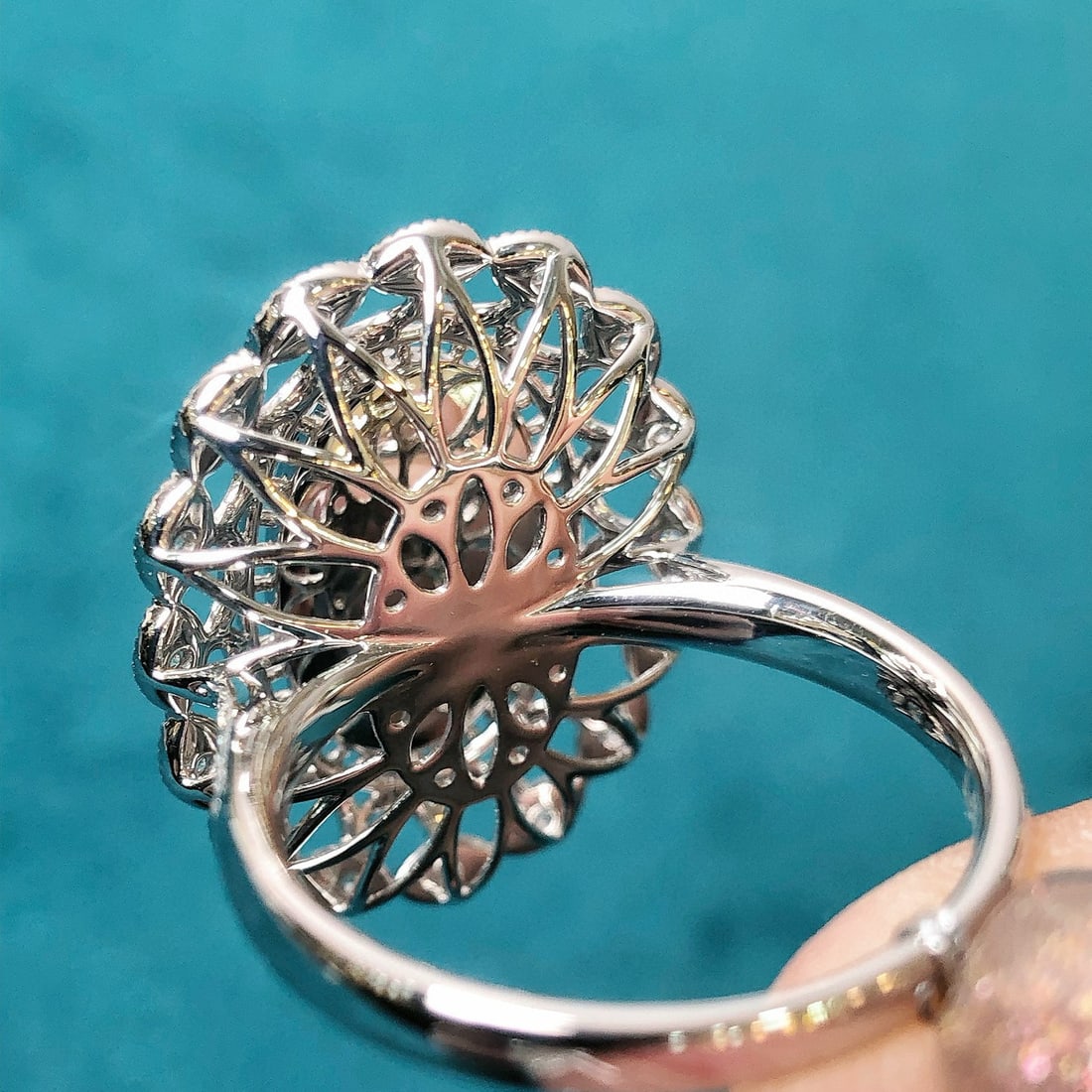 14k Gold 2.59 Ctw Natural Opal & Diamond Ring - 4