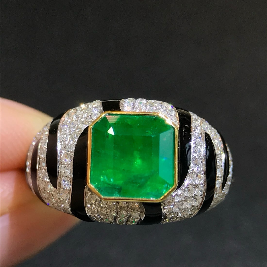 14k Gold 3.32 Ctw Vivid Green Natural Emerald & Diamond Ring - 3