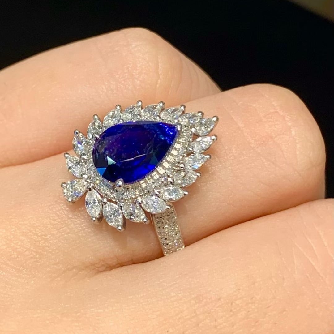 14k Gold 2.2 Ct Natural Sapphire & Diamond Ring - 5