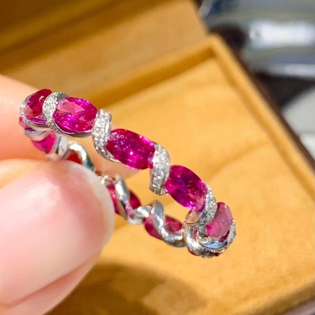 14k Gold 3.2 Ct Natural Ruby & Diamond Ring - 3