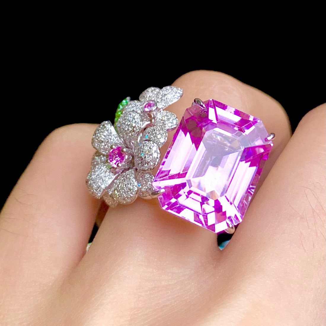14k Gold 22.6 Ct Natural Kunzite & Diamond & Sapphire & Tsavorite Ring - 4