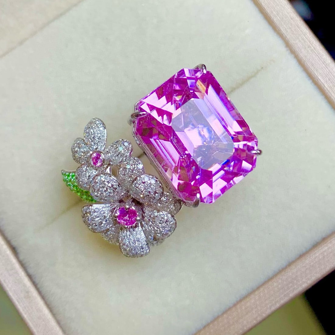 14k Gold 22.6 Ct Natural Kunzite & Diamond & Sapphire & Tsavorite Ring - 6