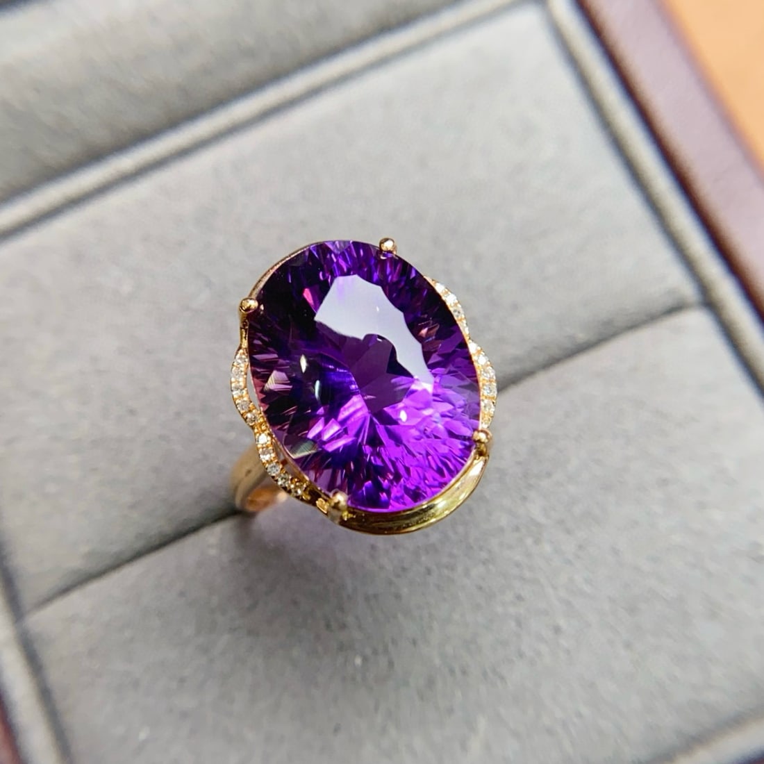 14k Gold 9.76 Ctw Natural Amethyst & Diamond Ring - 3