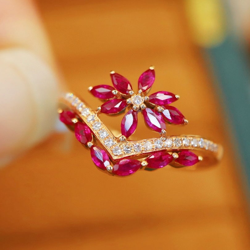 14k Gold 0.65 Ctw Natural Ruby & Diamond Ring - 4