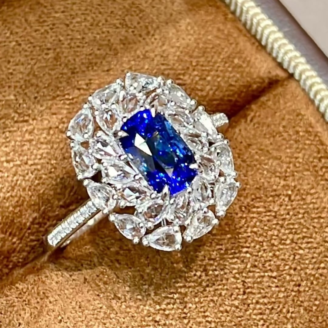 14k Gold 1.12 Ct Natural Sapphire & Diamond & Sapphire Ring - 2