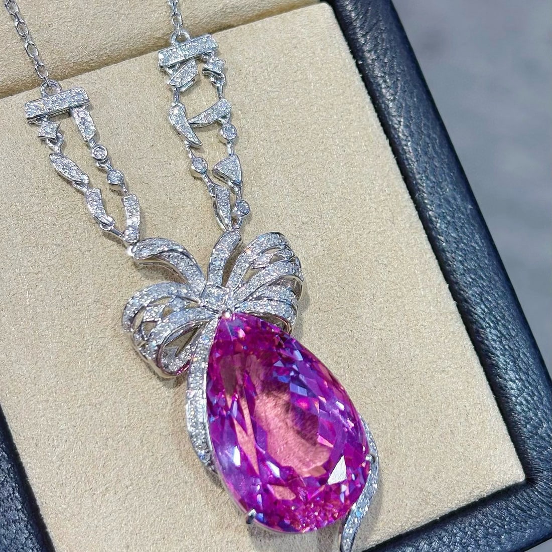 14k Gold 27.19 Ctw Natural Kunzite & Diamond Necklace - 7