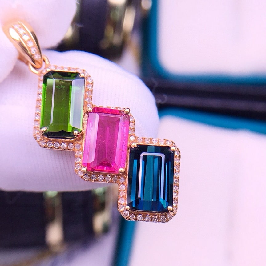 14k Gold 7.5 Ct Natural Tourmaline & Diamond Pendant( Without Chain ) - 2