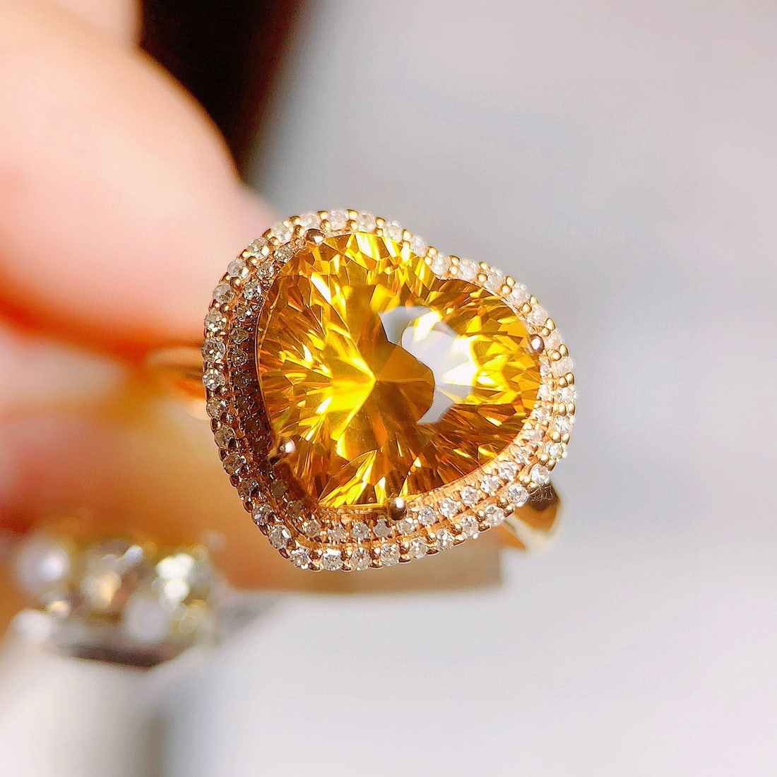 14k Gold 4.54 Ctw Natural Citrine & Diamond Ring - 3