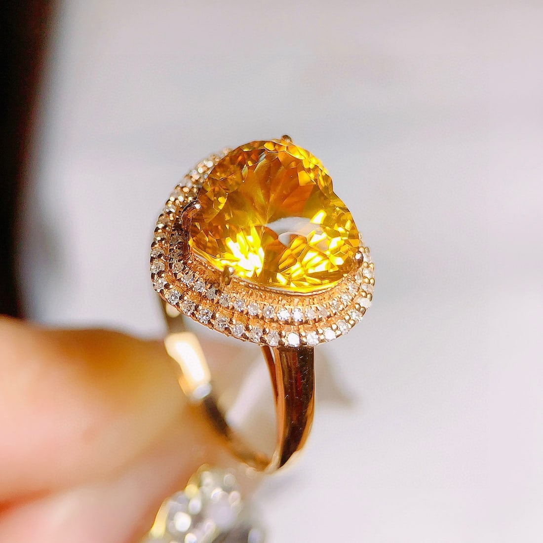 14k Gold 4.54 Ctw Natural Citrine & Diamond Ring - 5