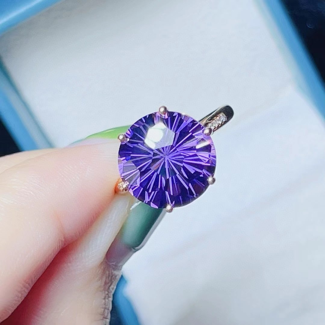 14k Gold 5.93 Ctw Natural Amethyst & Diamond Ring - 5