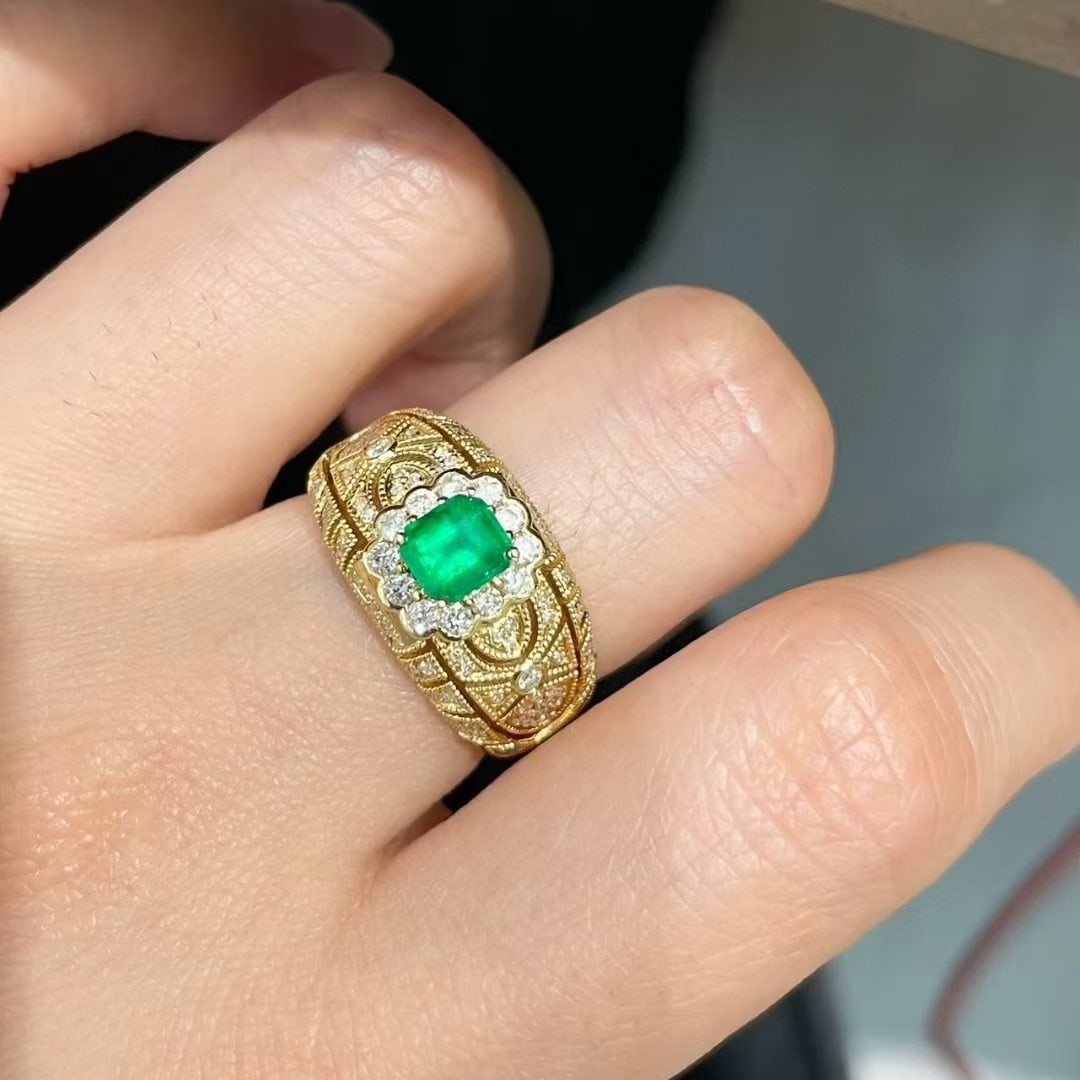 14k Gold 1.31 Ctw Vivid Green Natural Emerald & Diamond Ring - 2