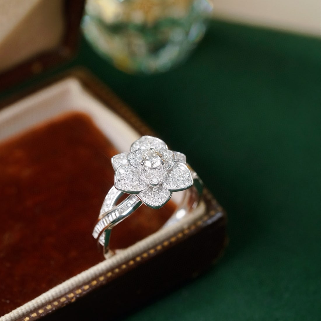 14k Gold 0.80 Ct Natural H Diamond & Flowers Ring - 8