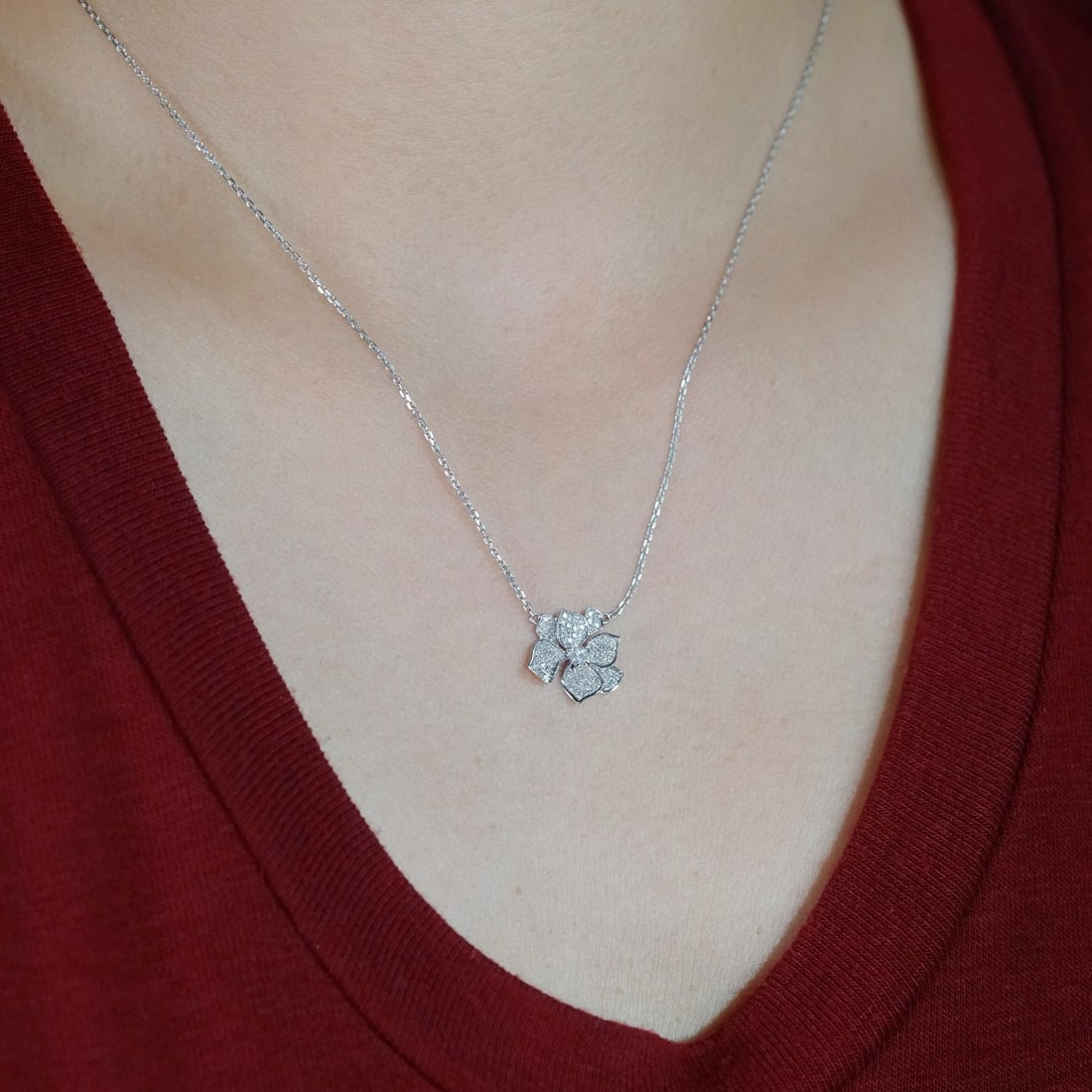 14k Gold 0.30 Ct Natural H Diamond & Flowers Necklace - 2
