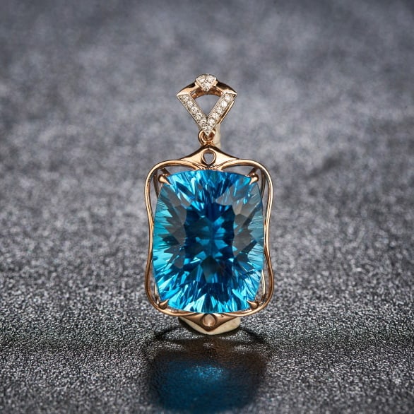14k Gold 20.3 Ct Natural Topaz & Diamond Pendant( Without Chain ): Ref:231048398 // gold content:14k gold // main gemstone:topaz // shape:cushion // carat weight:20. 3ct // color:blue // treatment:natural // // adjacent gemstone 2 : diamond // shape:round // clarity