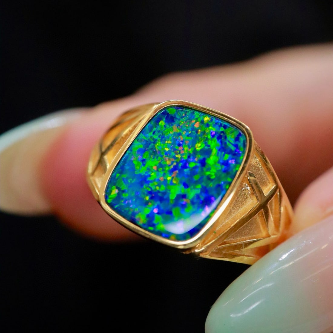 14k Gold 2.59 Ct Natural Opal Ring - 7