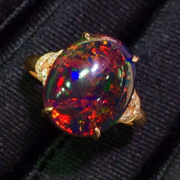 14k Gold 6.2 Ct Natural Opal & Diamond Ring - 5