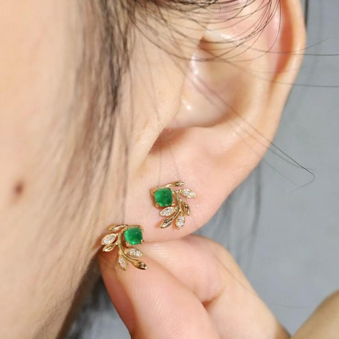14k Gold 0.80 Ctw Vivid Green Natural Emerald & Diamond Earrings - 3