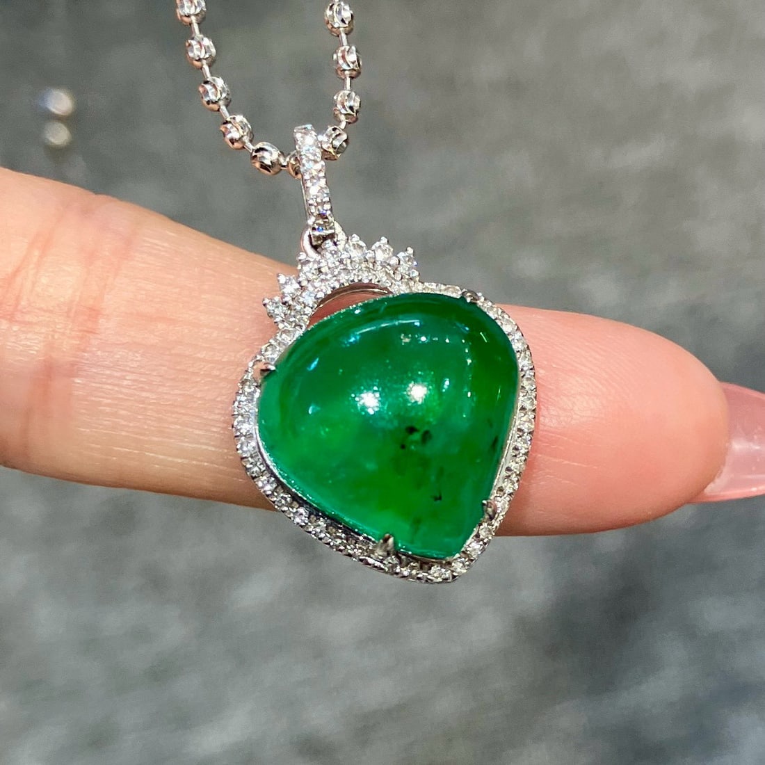 14k Gold 9.3 Ct Natural Emerald & Diamond Pendant( Without Chain ) - 3