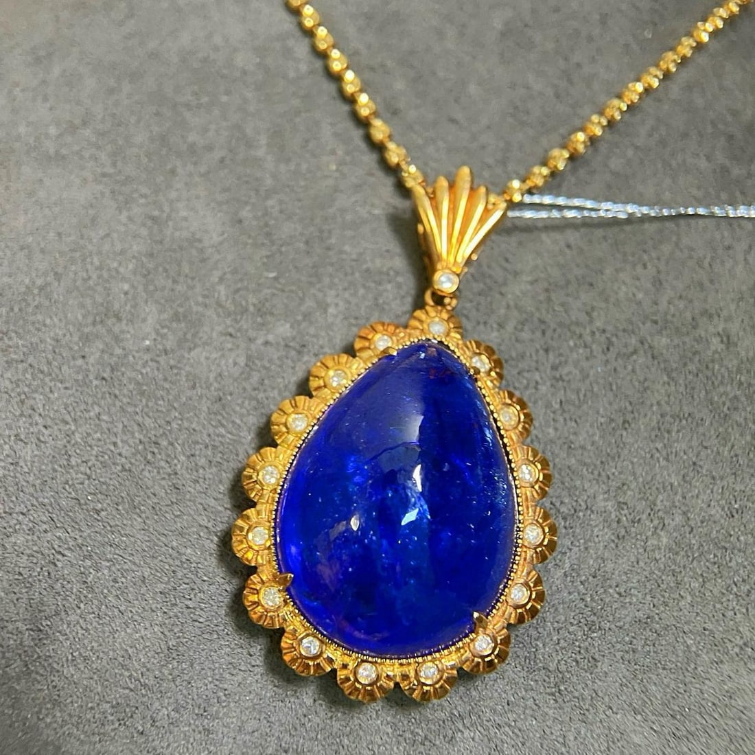 14k Gold 29.58 Ctw Natural Tanzanite & Diamond Pendant( Without Chain ) - 4