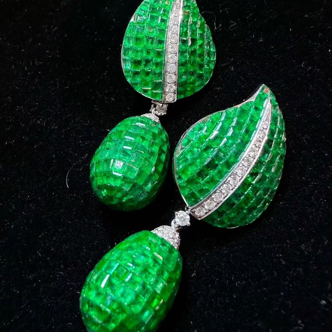 14k Gold 48.5 Ct Natural Emerald & Diamond Earrings - 3