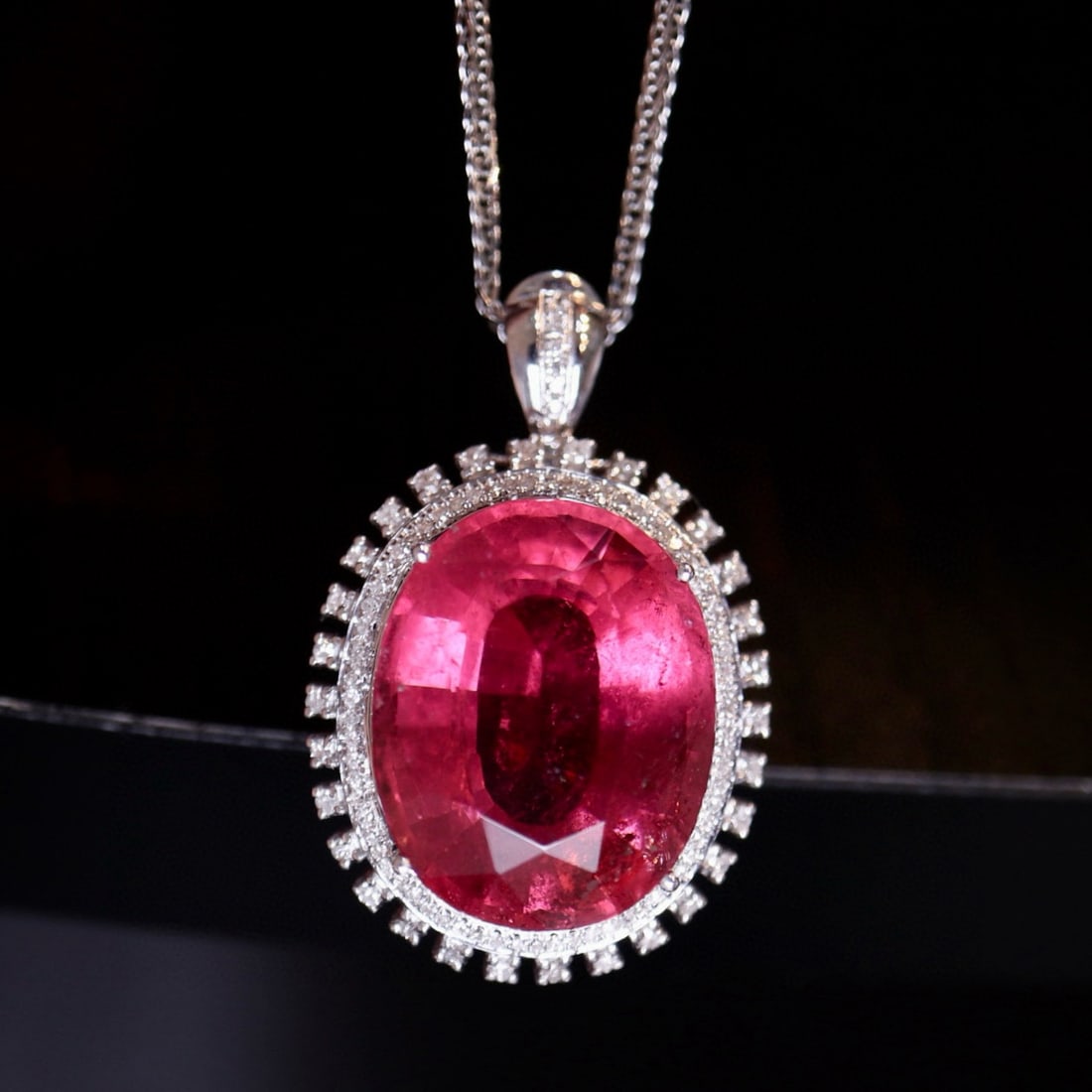 14k Gold 13.34 Ct Natural Tourmaline & Diamond Pendant( Without Chain ): Ref:231051012 // gold content:14k gold // main gemstone:tourmaline // shape:oval // carat weight:13. 34ct // color:red // treatment:natural // // adjacent gemstone 2 : diamond // number of stones:106 