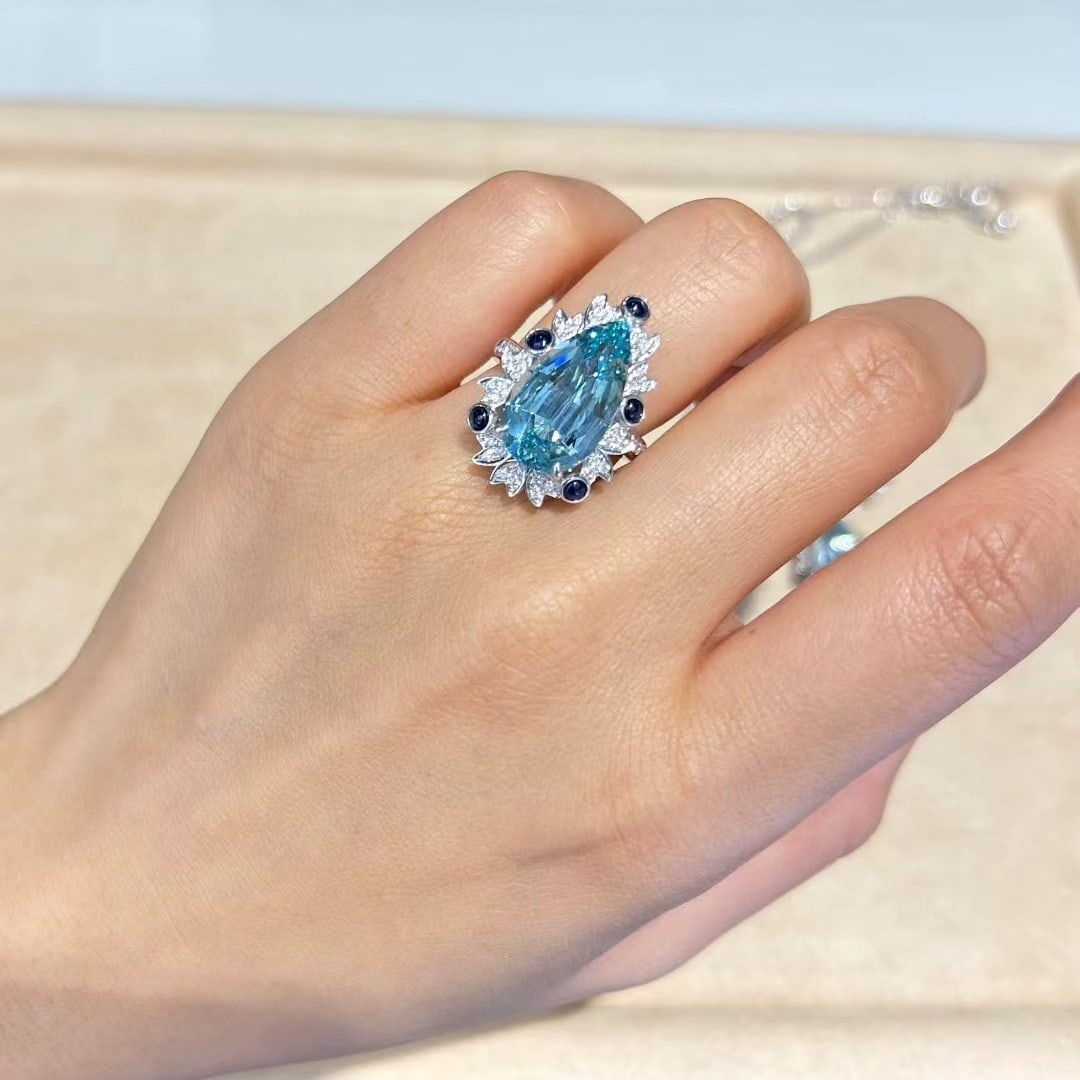 14k Gold 7.66 Ctw Natural Aquamarine & Diamond Ring - 4