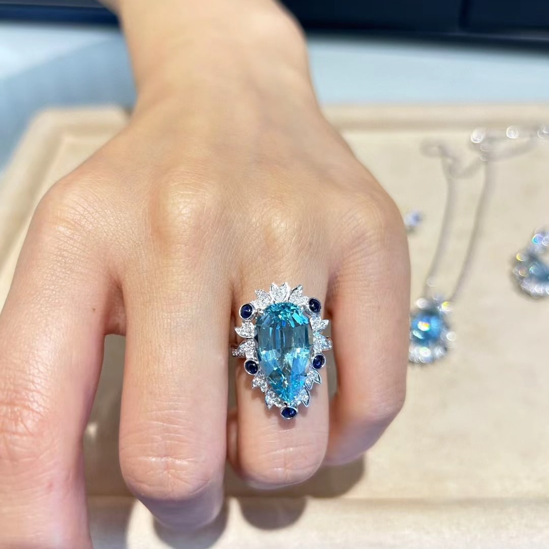 14k Gold 7.66 Ctw Natural Aquamarine & Diamond Ring - 5