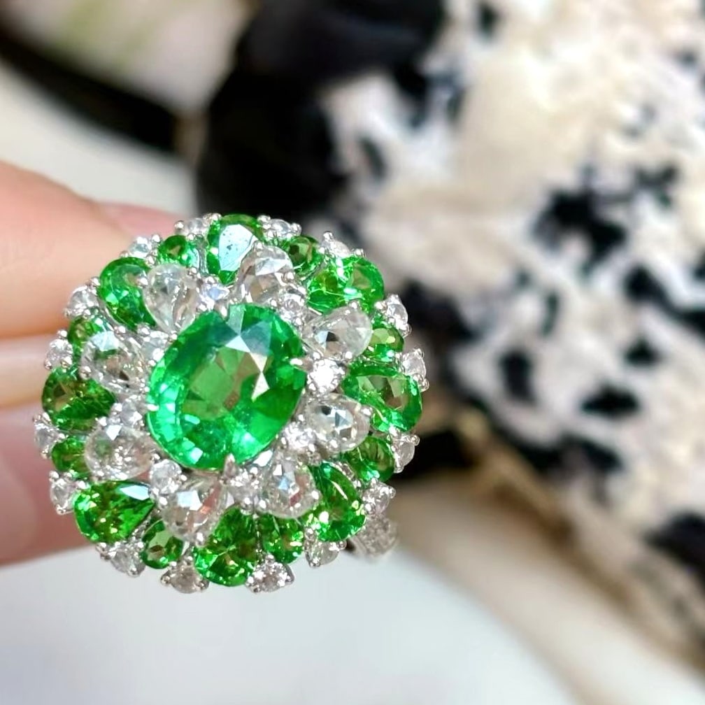 14k Gold 3.4 Ct Natural Tsavorite & Diamond Ring - 2