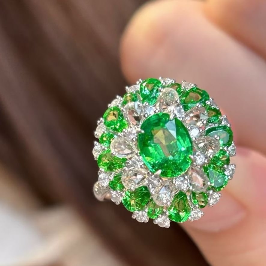 14k Gold 3.4 Ct Natural Tsavorite & Diamond Ring - 5