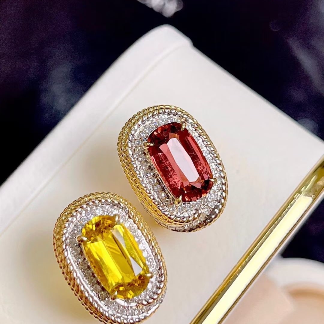 14k Gold 4.7 Ctw Natural Tourmaline & Diamond Earrings: Ref:231051052 // gold content:14k gold // main gemstone:tourmaline // shape:oval // carat weight:4. 2ct // color:color // treatment:natural // // adjacent gemstone 2 : diamond // shape:round // carat 