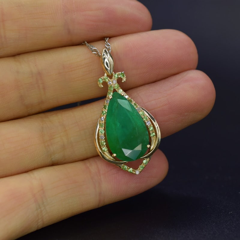 14k Gold 5.05 Ctw Natural Emerald & Diamond Pendant( Without Chain ) - 4