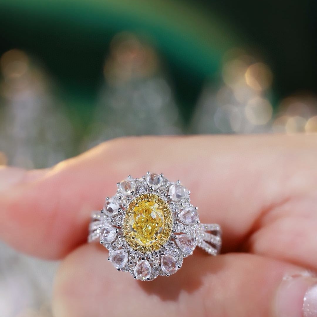 14k Gold 1.55 Ctw Natural Yellow Diamond & Diamond Ring - 4