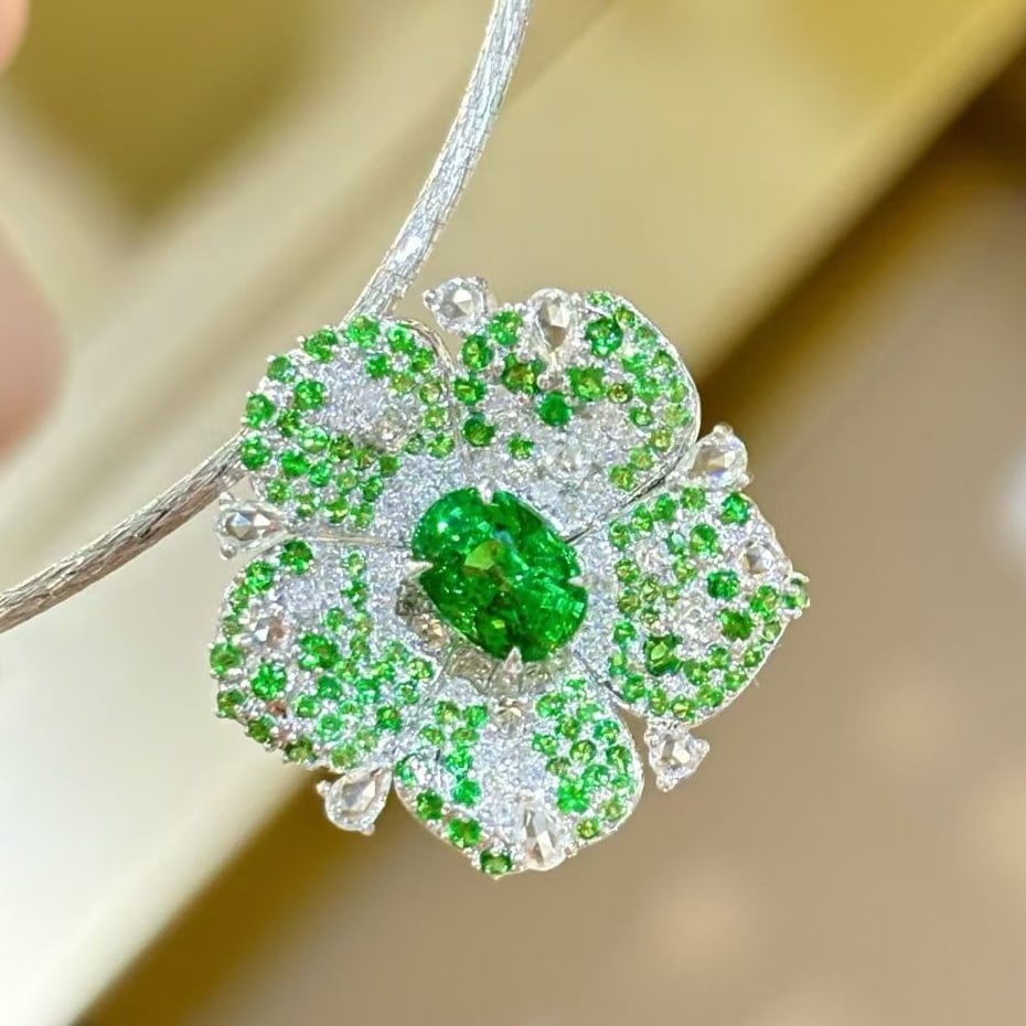 14k Gold 2.69 Ct Natural Tsavorite & Diamond Pendant( Without Chain ) - 3
