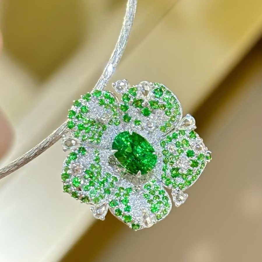 14k Gold 2.69 Ct Natural Tsavorite & Diamond Pendant( Without Chain ) - 4