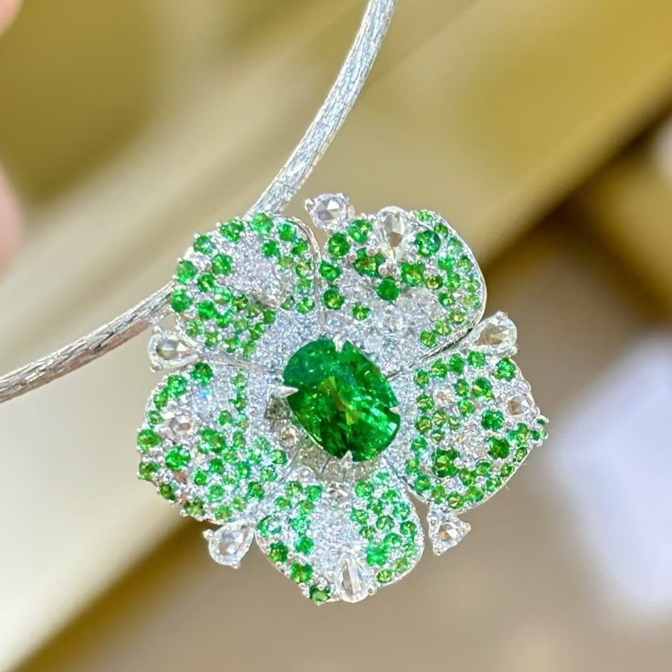 14k Gold 2.69 Ct Natural Tsavorite & Diamond Pendant( Without Chain ) - 5