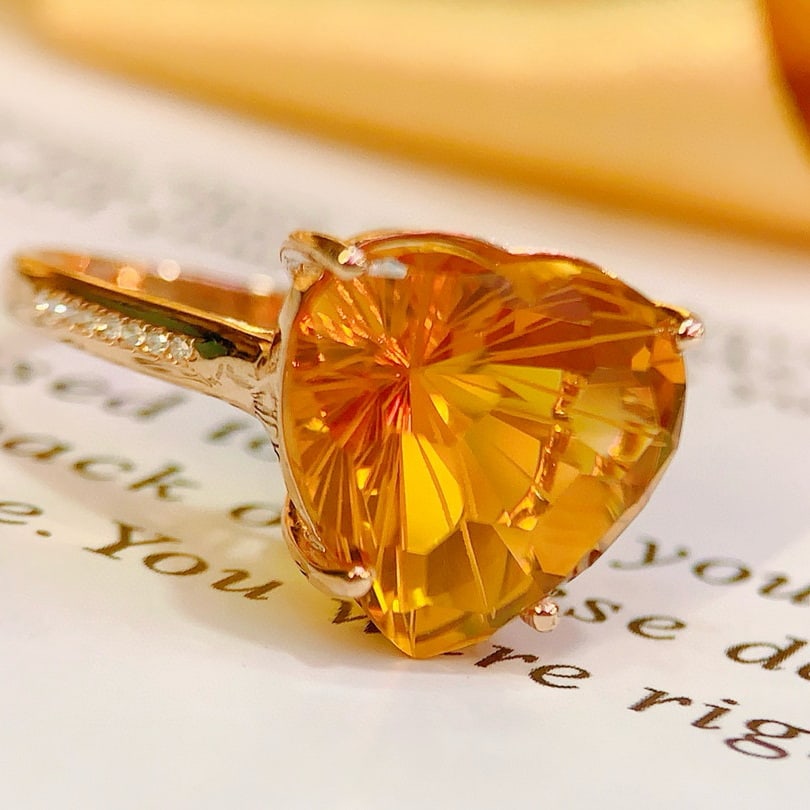 14k Gold 7.00 Ctw Natural Citrine & Diamond Ring - 4