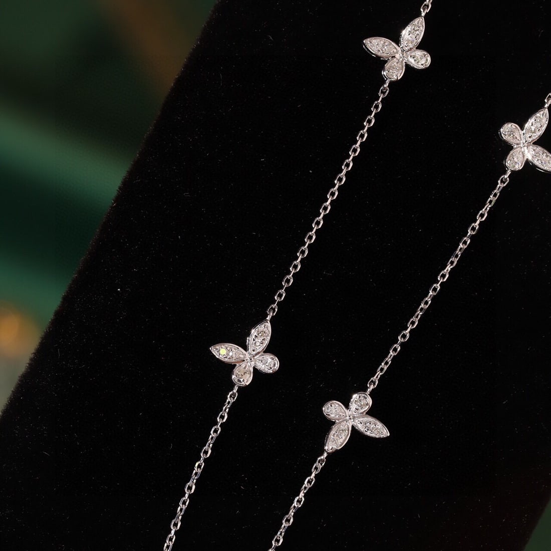 14k Gold 0.4 Ct Natural H Diamond & Butterfly Necklace - 2