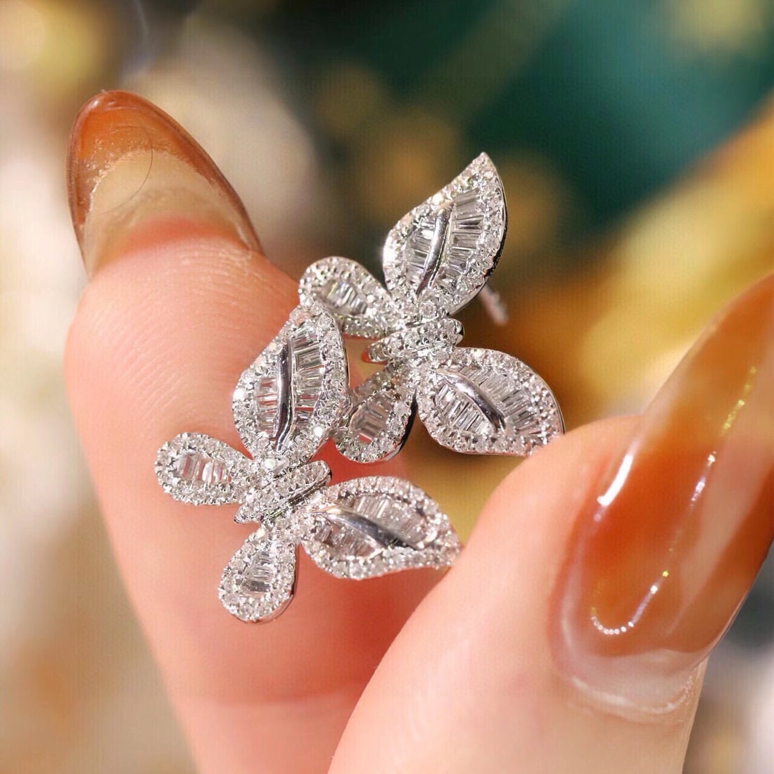 14k Gold 1.04 Ct Natural H Diamond & Butterfly Earrings - 5