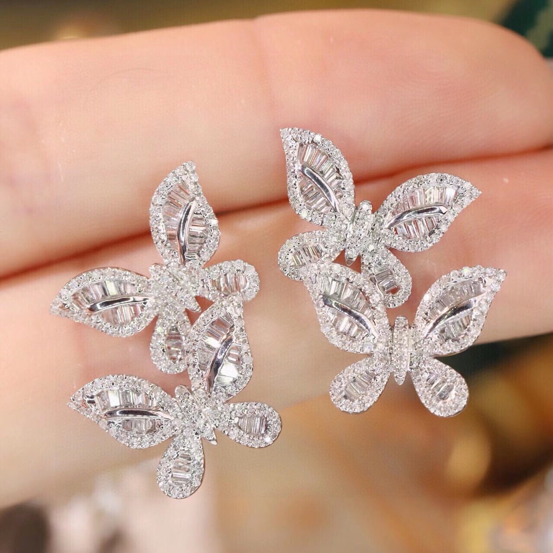 14k Gold 1.04 Ct Natural H Diamond & Butterfly Earrings - 6