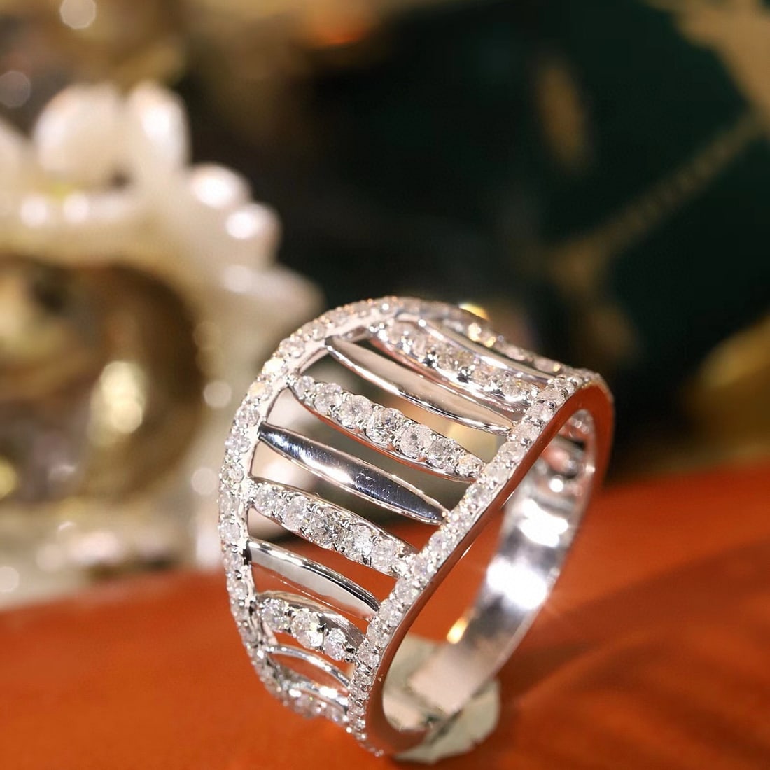 14k Gold 0.9 Ct Natural H Diamond Ring - 2