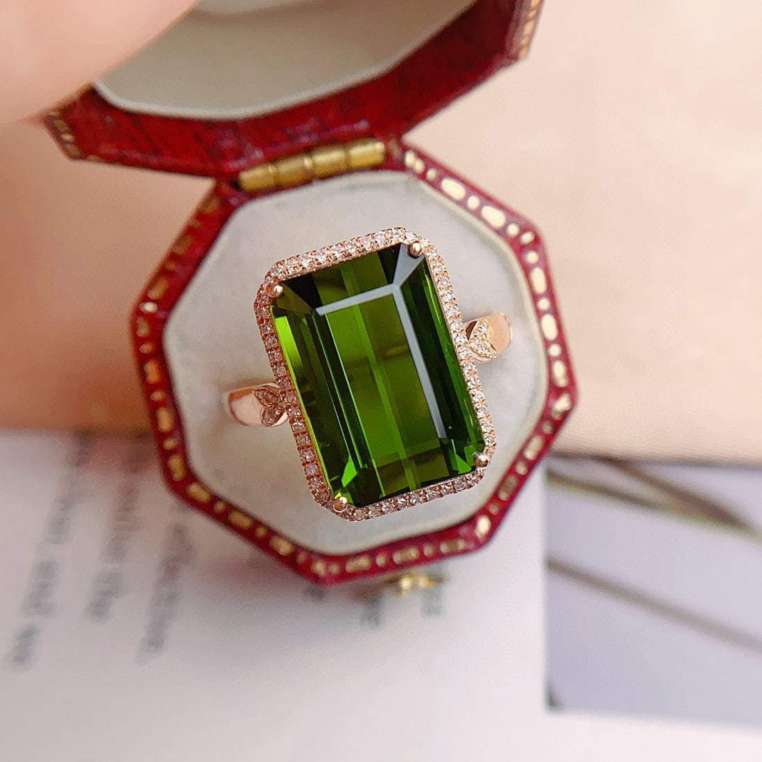 14k Gold 7.50 Ct Natural Tourmaline & Diamond Ring: Ref:231051247 // gold content:14k gold // ring size:7. 25us // // main gemstone:tourmaline // shape:octagonal // carat weight:7. 50ct // color:green // treatment:natural // // adjacent gemstone 2 :