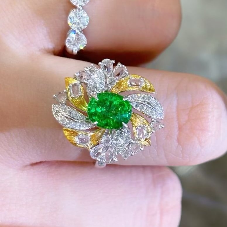 14k Gold 1.56 Ct Natural Tsavorite & Diamond & Sapphire Ring - 2