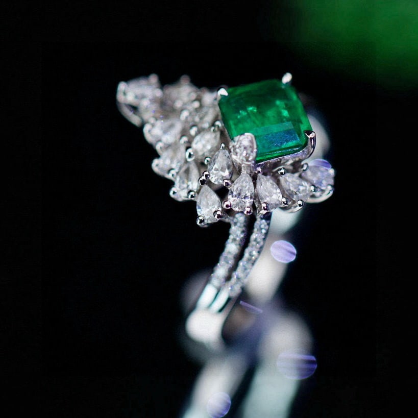 14k Gold 2.14 Ctw Vivid Green Natural Emerald & Diamond Ring - 6